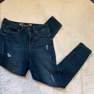 Seven7 size 10 distressed jeans